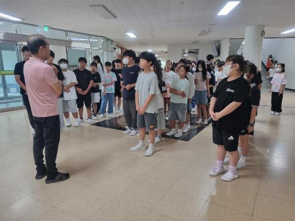 2026년도 2학기 학급 봉사위원 임명장 수여식